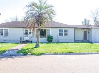 2301 E Sabine St, Victoria, TX 77901