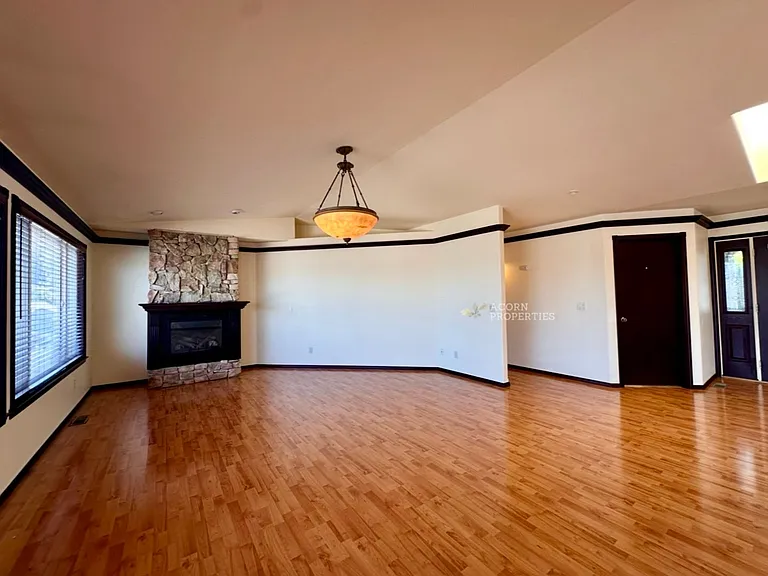 1331 SW Harbor Vista Cir — Photo 10