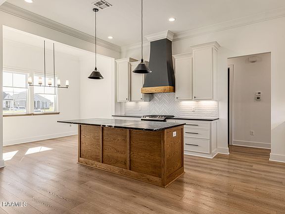 5th image of 100 Sonora Ln