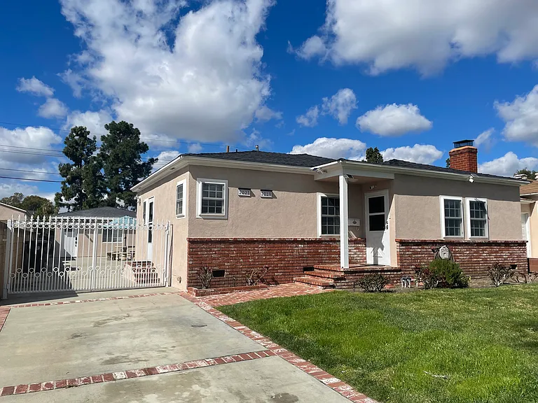 2019 N Maple St — Photo 20