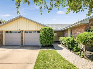 7717 Chantilly Cir, Galveston, TX 77551