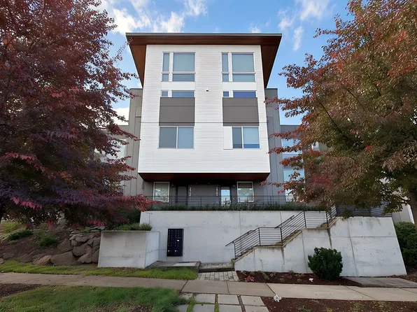 3070 SW Avalon Way #E, Seattle, WA 98126