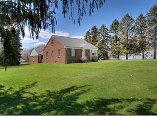 24065 Smith Ave, Westlake, OH