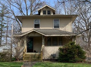 209 W Saunders St, Mount Pleasant, IA 52641