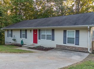 518 Hilltop Way, Toccoa, GA 30577