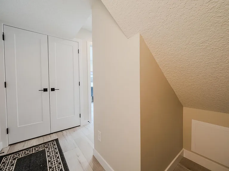 4703 32nd Ave — Photo 17
