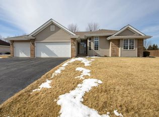 604 Trumans Ct, Belvidere, IL 61008
