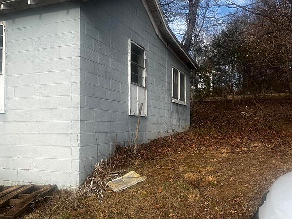 4th image of 1404 Merrywood Dr