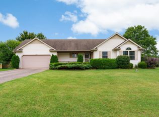 27821 Manchester Cir, Paw Paw, MI