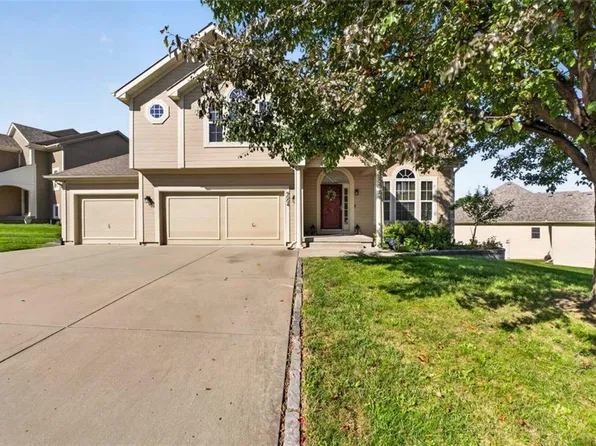9004 N Cosby Ave, Kansas City, MO 64154