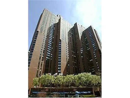 Sold by Douglas Elliman | media 24