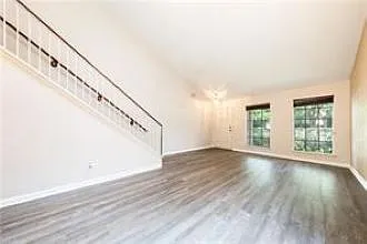 805 Chiselpoint Cv — Photo 23