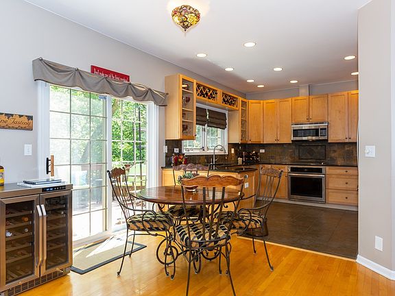 4th image of 5019 Commonwealth Ave #5019
