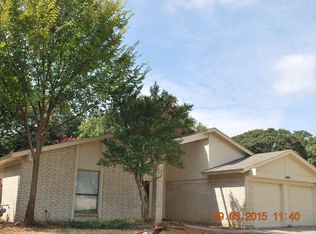 5408 Parliament Dr, Arlington, TX 76017