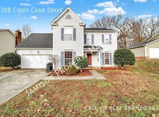 1308 Cindy Carr Dr, Matthews, NC 28105
