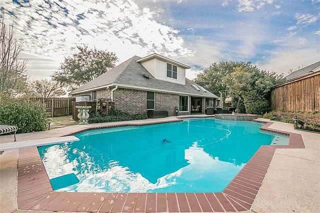 1st image of 7601 Bridlewood Ct