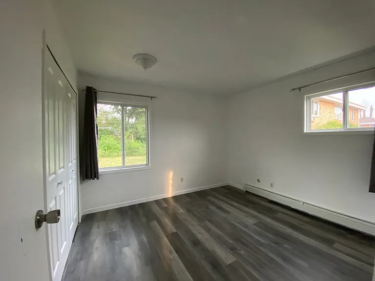Bedroom #1 - 1