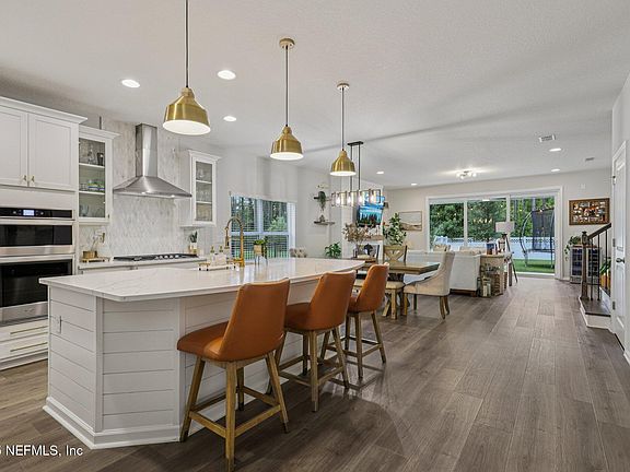4th image of 606 WATERVALE Drive