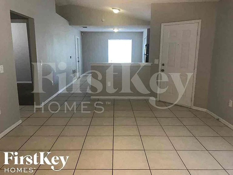 7424 Little Pond Ct — Photo 3