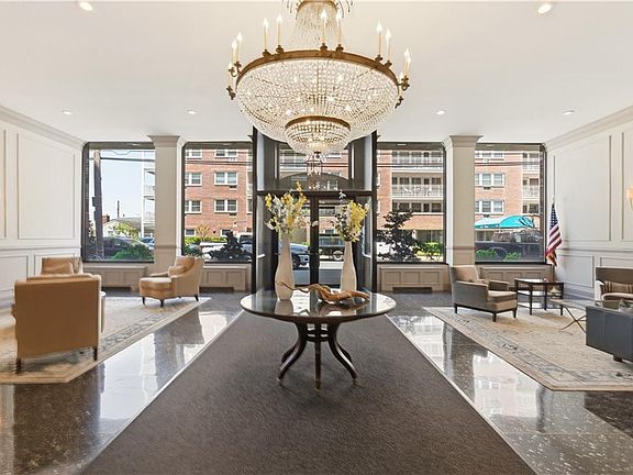 3rd image of 700 Shore Rd APT 2A