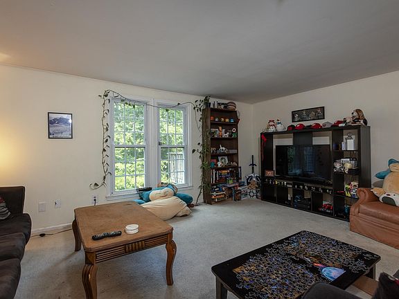 4th image of 14450 Black Horse Ct