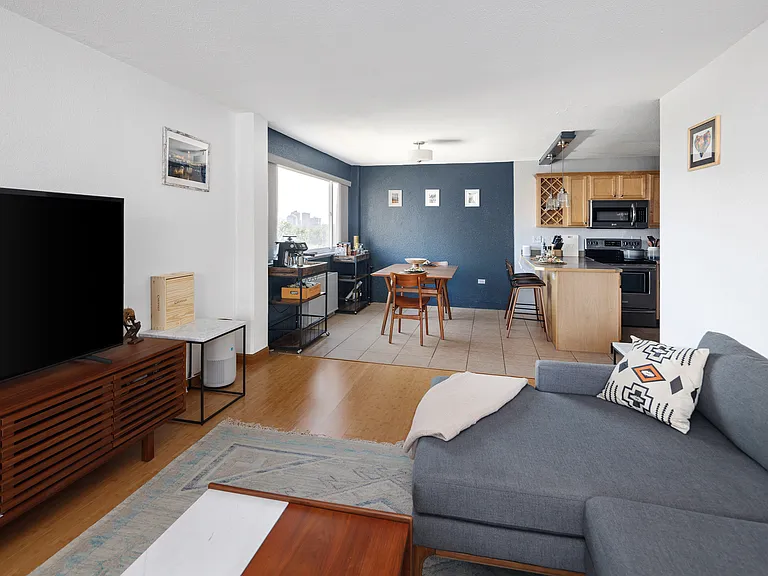909 N Logan St #8F — Photo 20