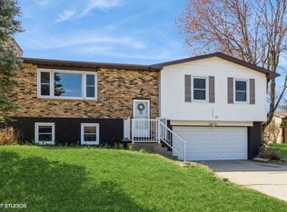 19 Gleason Dr, Iowa City, IA 52240