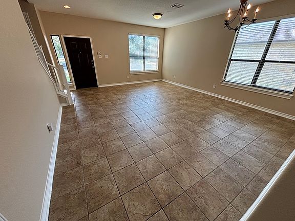 4th image of 10236 Grizzly Oak Dr