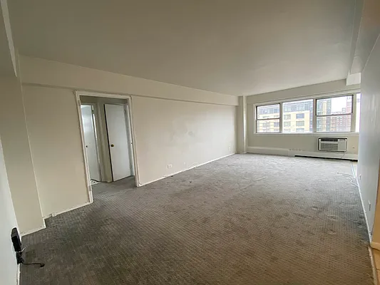 Rented by Queens Apartments Realty LLC | media 24