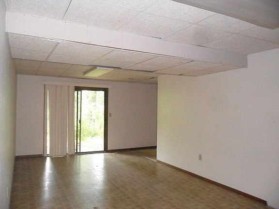 2nd image of 812 Marquette St