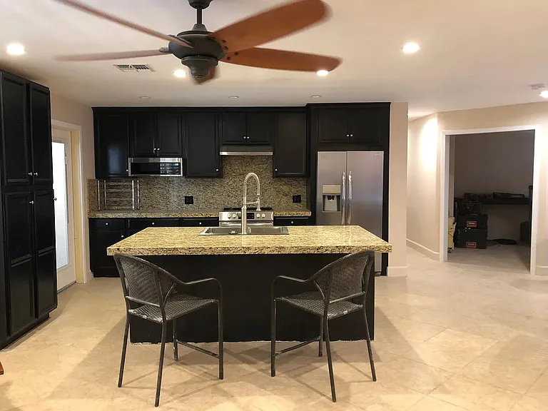 2412 S Stanley Pl — Photo 1