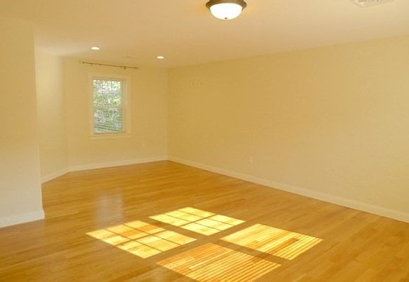 5th image of 297-299 Cabot St #A