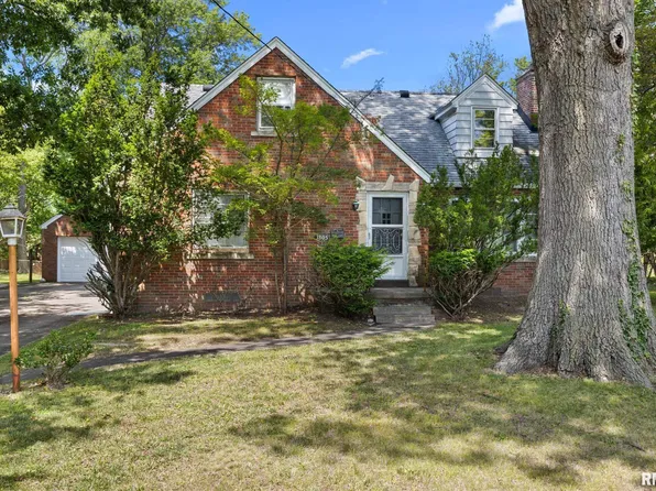 1805 W Gilbert Ave, Peoria, IL 61604
