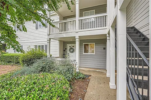 15 Little Silver Ct SE Photo 1