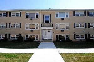 1st image of 4936 N Leonard Dr Unit 3A