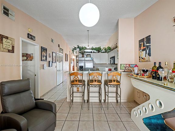 4th image of 10211 NW 128th Ter