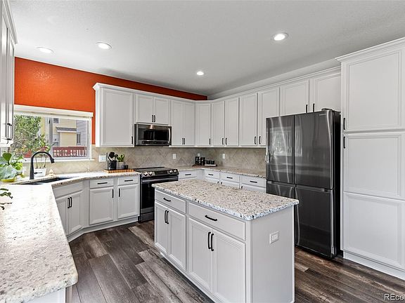 3rd image of 7664 Bison Court