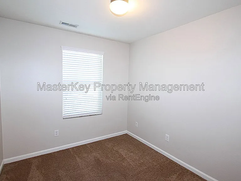 508 Bayou Ct — Photo 18