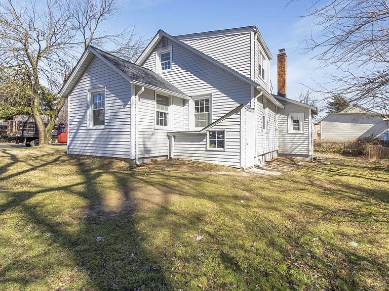 227 Frederick Ave — Photo 5