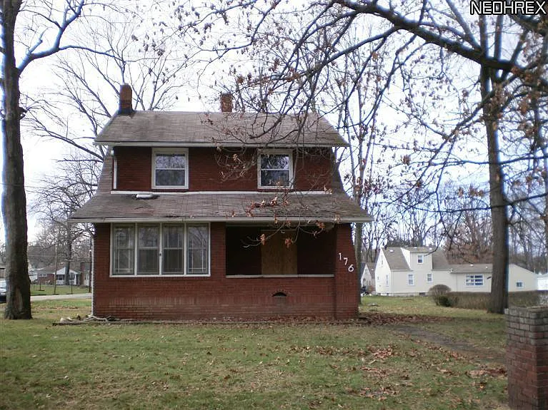 176 Rosemont Ave photo 1