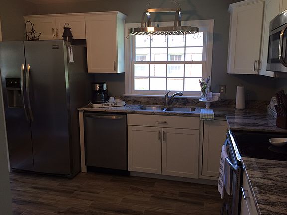 3rd image of 4740 Marty Blvd
