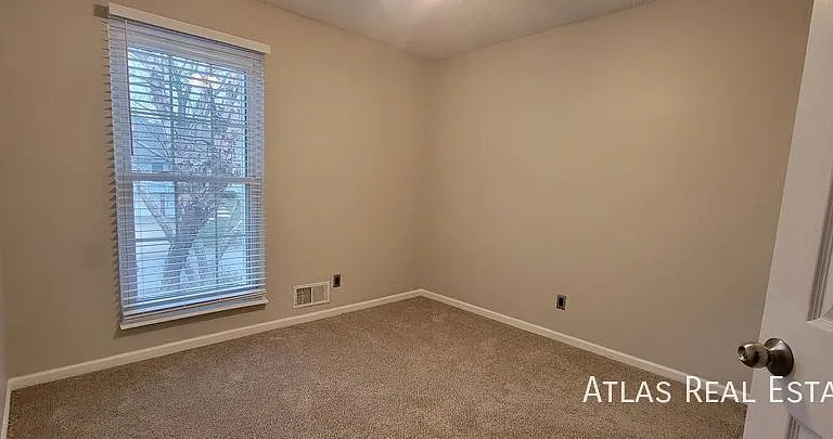 1009 NE 99th St — Photo 14