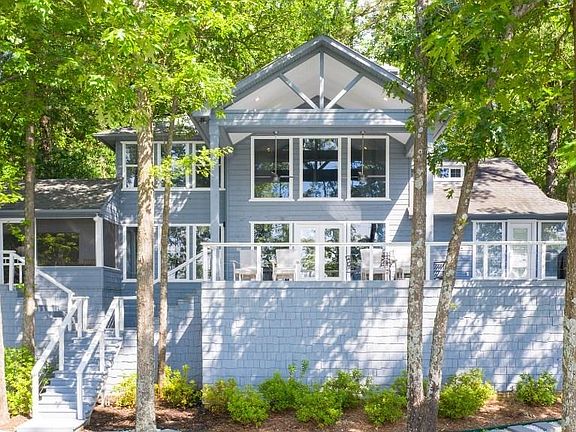 3rd image of 65 Neches Ct