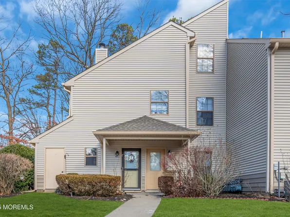 401 Owls Nest Court, Jackson, NJ 08527