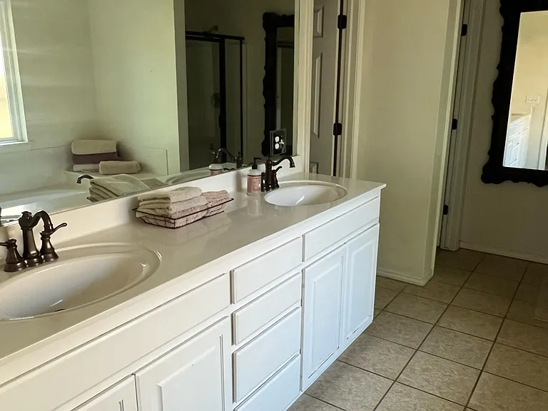 1805 E Jacksonville St — Photo 20