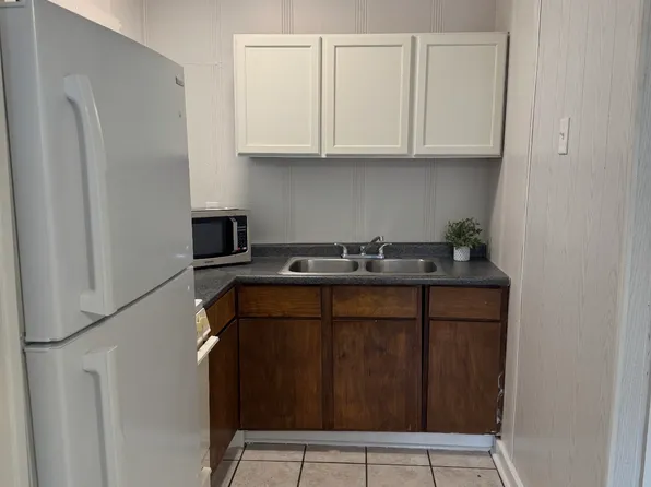 423 Harding St, Lafayette, LA 70501
