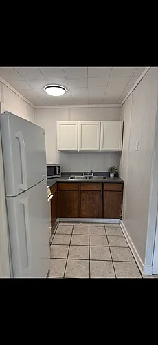 423 Harding St Photo 1