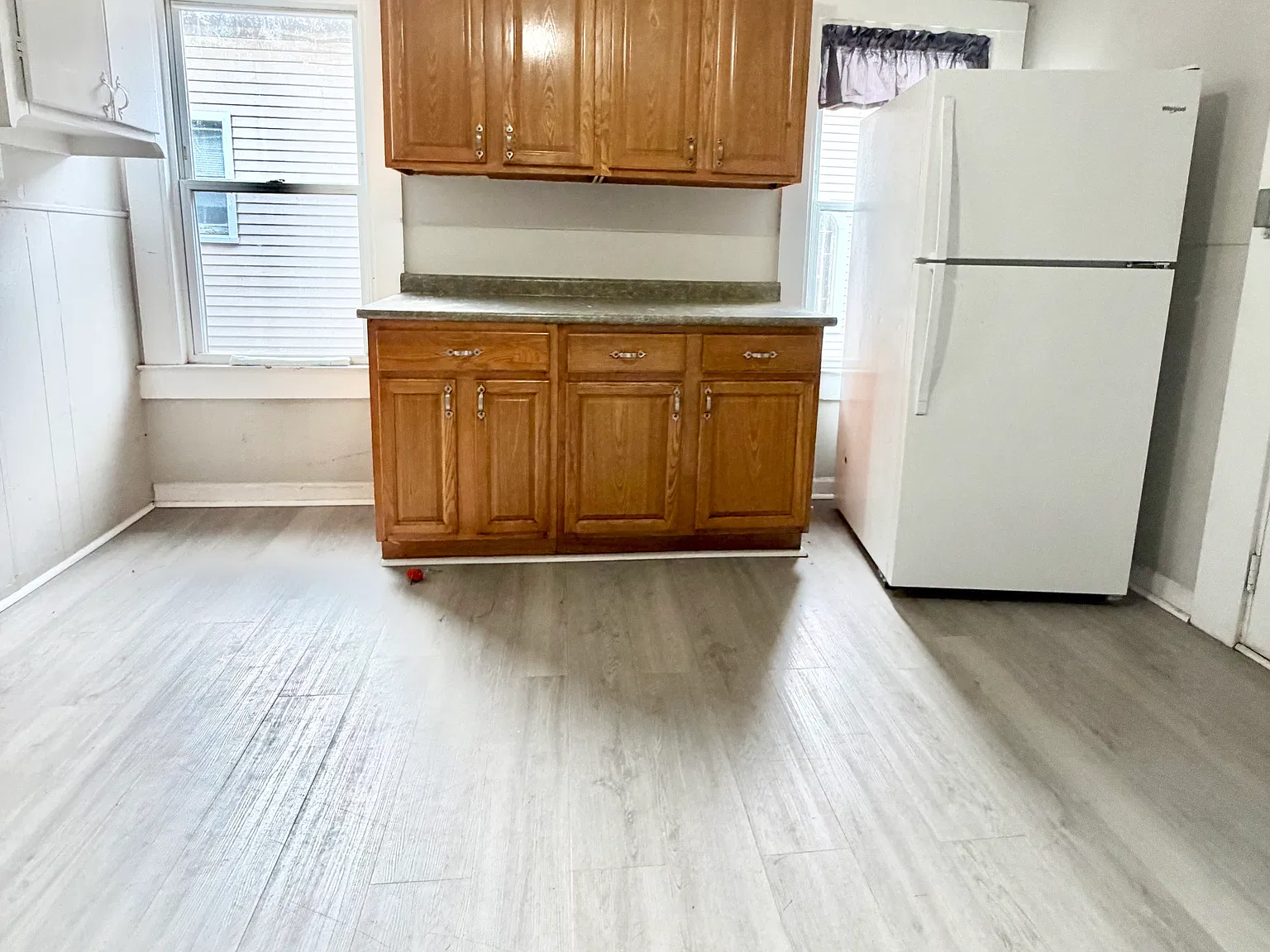 3 bed, 1000 sqft, $1,650 — Photo 3
