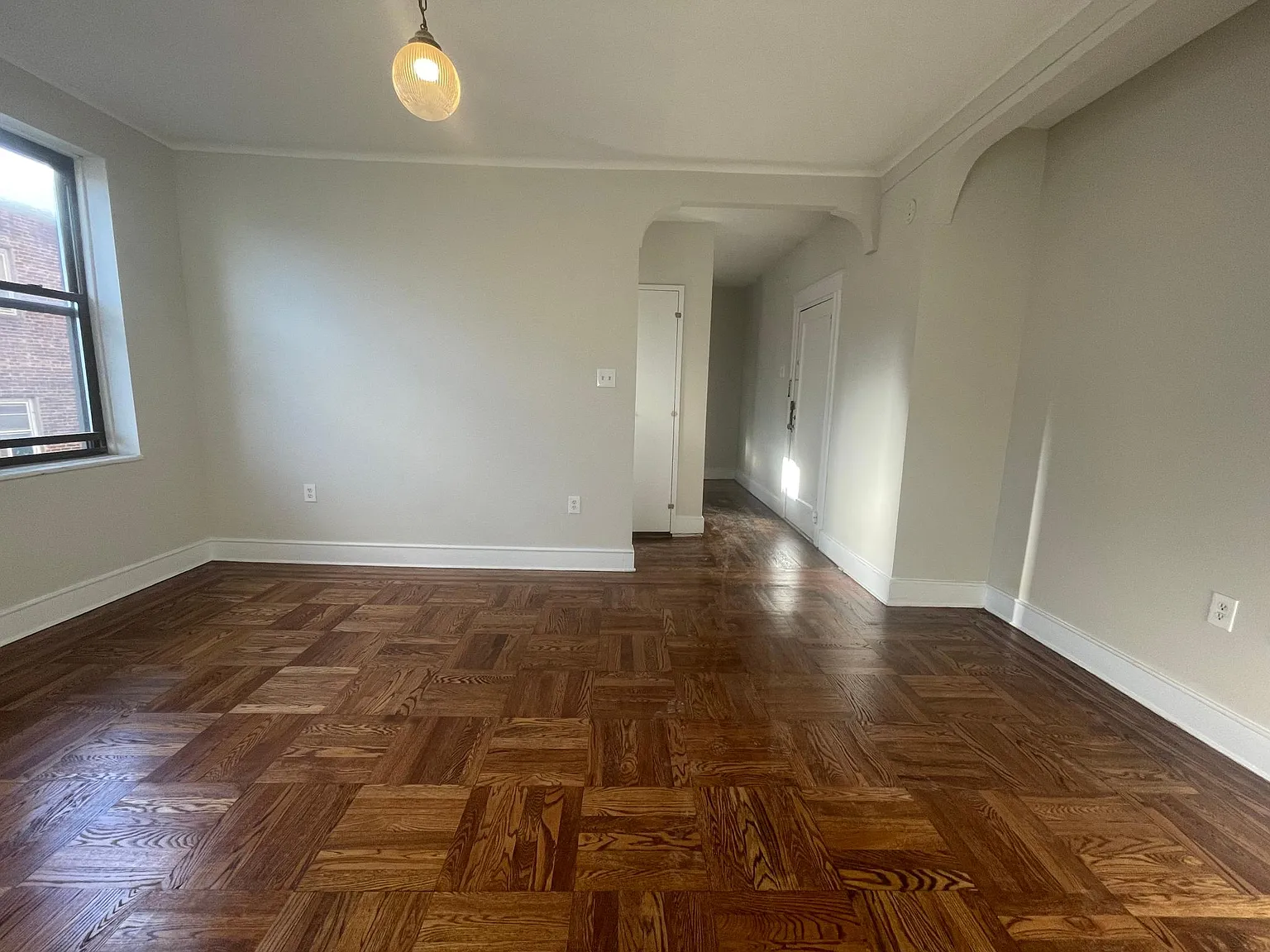 1 bed, 750 sqft, $1,800 — Photo 3
