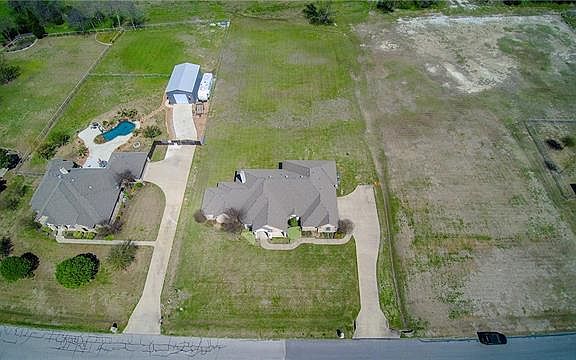 2nd image of 2012 Willow Bend Dr